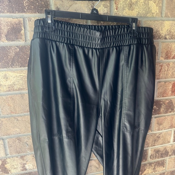 CALIA by Carrie Underwood Black Elastic Waist Pants - Picture 2 of 11